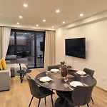 Lejlighed 2 Bedroom Brand New Mc Kenzie 2 Minute To The Mc Kenzie *