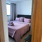 Lejlighed 2 Bedroom Brand New Mc Kenzie 2 Minute To The Mc Kenzie