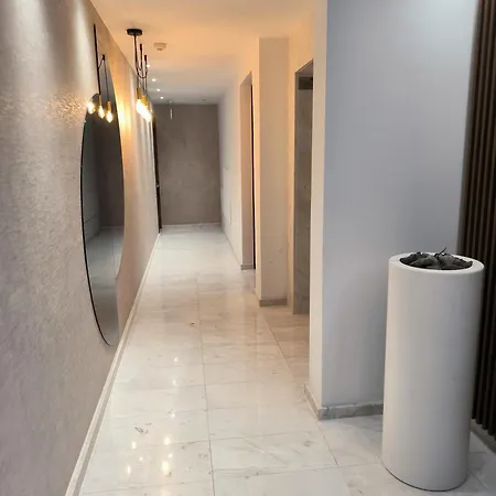 2 Bedroom Brand New Mc Kenzie 2 Minute To The Mc Kenzie * 拉纳卡