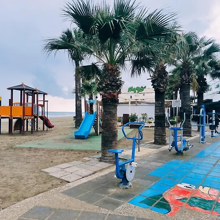 2 Bedroom Brand New Mc Kenzie 2 Minute To The Mc Kenzie דירה *