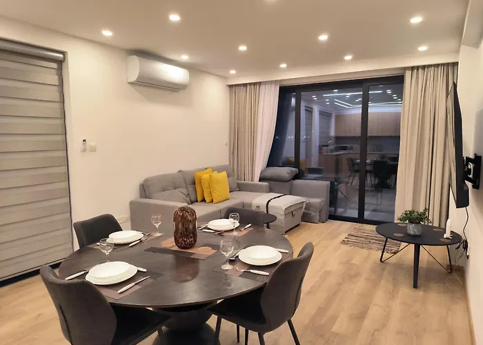 2 Bedroom Brand New Mc Kenzie 2 Minute To The Mc Kenzie Apartament